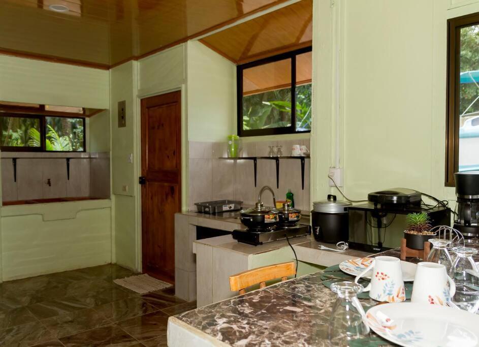 Casita Colorada, Sierpe De Osa Villa Luaran gambar